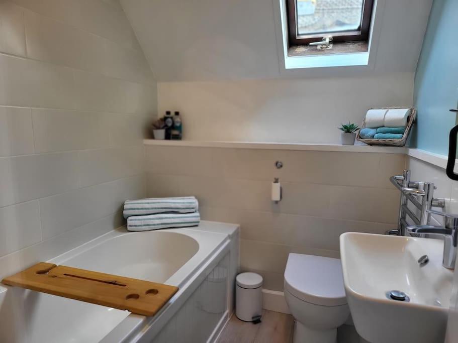 Host & Stay - Clara Cottage Bretforton Екстериор снимка