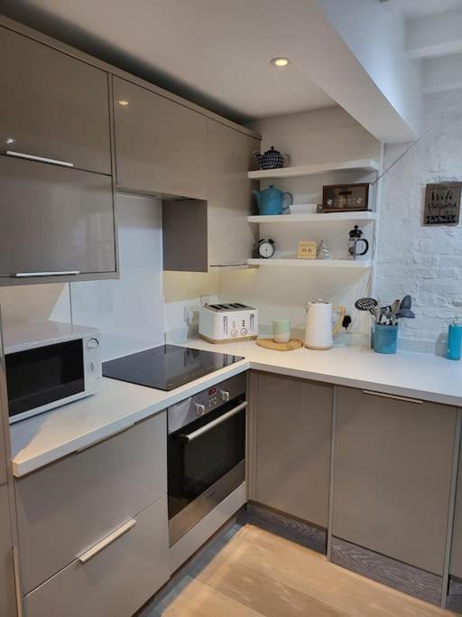 Host & Stay - Clara Cottage Bretforton Екстериор снимка