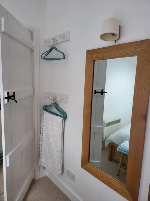 Host & Stay - Clara Cottage Bretforton Екстериор снимка