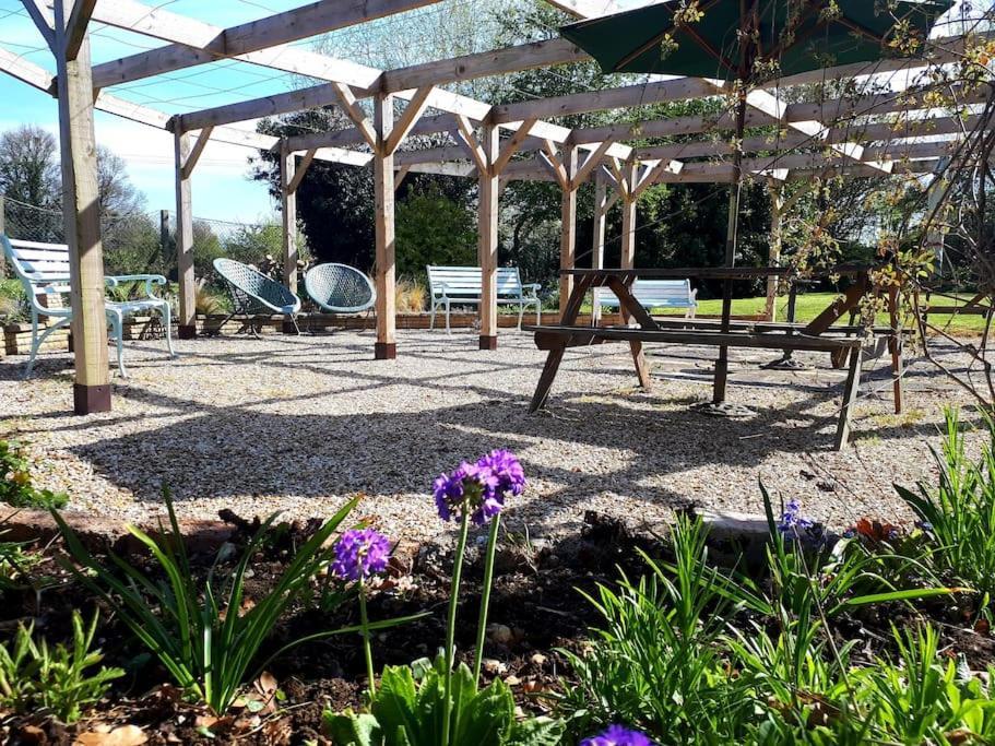Host & Stay - Clara Cottage Bretforton Екстериор снимка